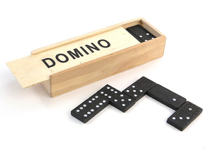 domino w drewnianym pudełku 15x5x3,5cm