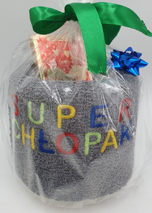 Ręcznik  z haftem "Super Chłopak" + słodycze 