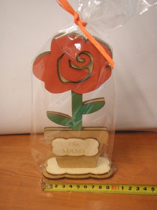 kwiat doniczka róża MAMA 7324