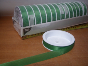 wstążka 15szt zielona 4m x 1,5cm  90419