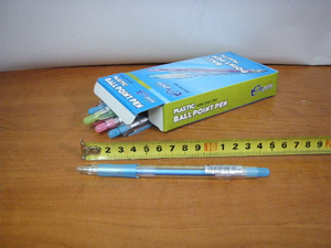 długopisy 12szt w pudełku  A01.2187
