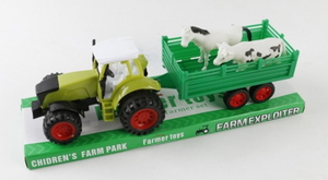 traktor+przyczepa ze zwierzętami