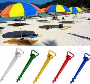 stojak plastikowy wkręcany na parasol plażowy