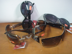 okulary przeciwsłoneczne  LA LU   SRLL
