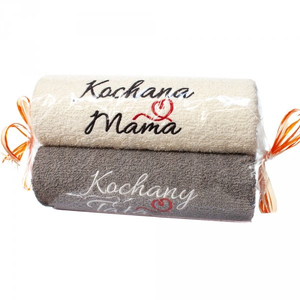 Ręczniki ecru i szary cukierek z haftem "Kochana Mama Kochany Tata "