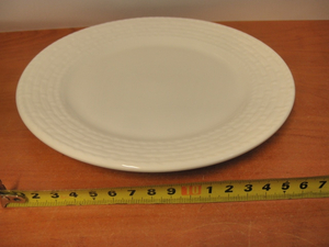 talerz deserowy  biała porcelana 19cm 01781