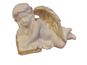 anioł leżący na książce 12x18cm |  A-10 7973