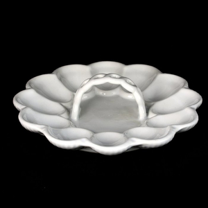 talerz ceramiczny na jajka z uchwytem biała porcelana | OD8507